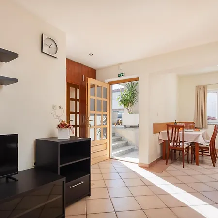 Apartment Filip - Free Parking By The House Makarska
